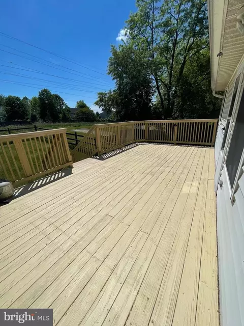 Exterior - 99 Exeter Ct, Shepherdstown, WV 25443 photo 3 of 7