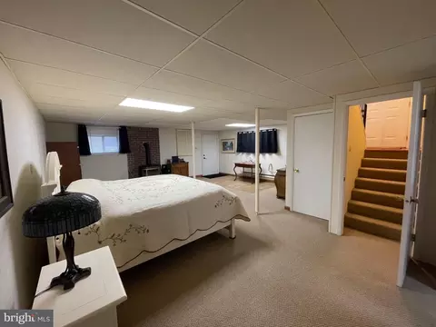 Bedroom - 99 Exeter Ct, Shepherdstown, WV 25443 photo 5 of 5