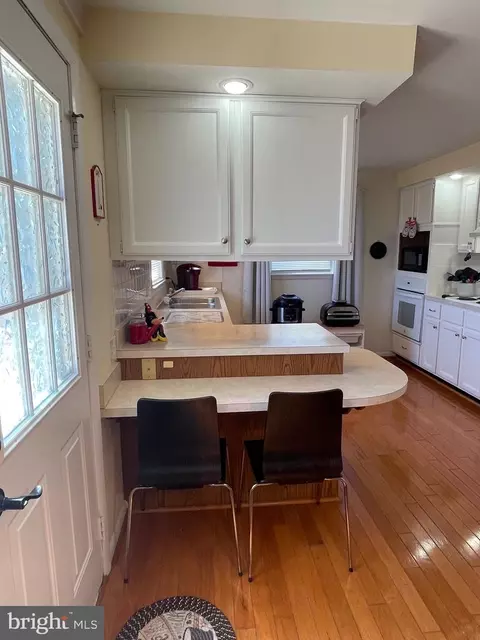 Kitchen - 99 Exeter Ct, Shepherdstown, WV 25443 photo 5 of 5