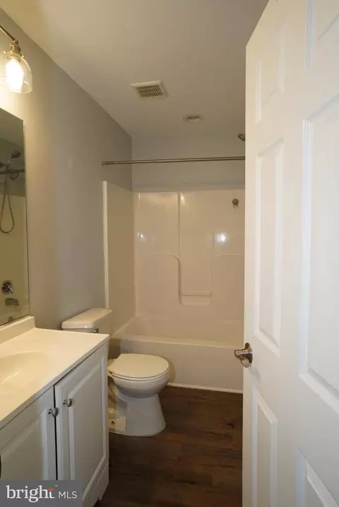 Bath - 1217 Steed St, Ranson, WV 25438 photo 2 of 3
