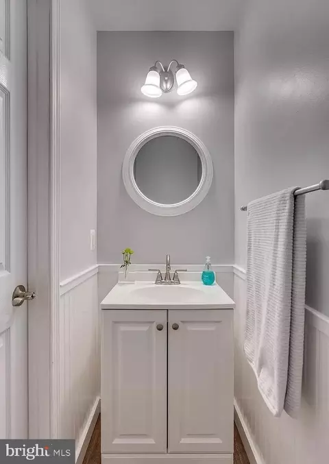 Bath - 1217 Steed St, Ranson, WV 25438 photo 3 of 3