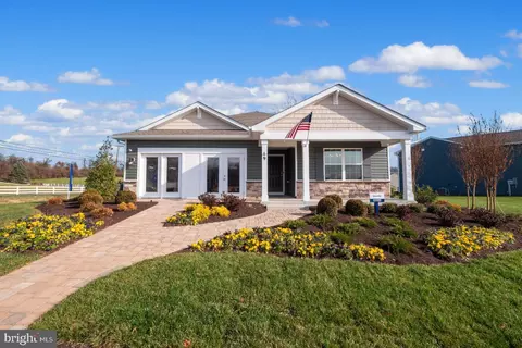 121 Riderwood Ln, Shepherdstown, WV 25443