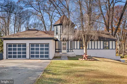 51 Captain Baird Ct, Charles Town, WV 25414