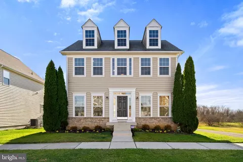 231 Colonial Dr, Charles Town, WV 25414