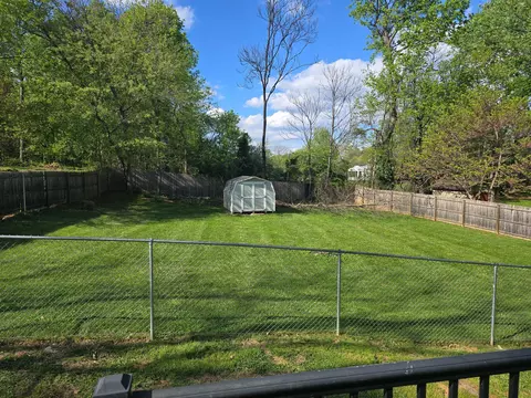 Exterior - 32 Scott Dr, Shepherdstown, WV 25443 photo 7 of 10