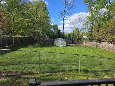 Exterior - 32 Scott Dr, Shepherdstown, WV 25443 photo 6 of 10