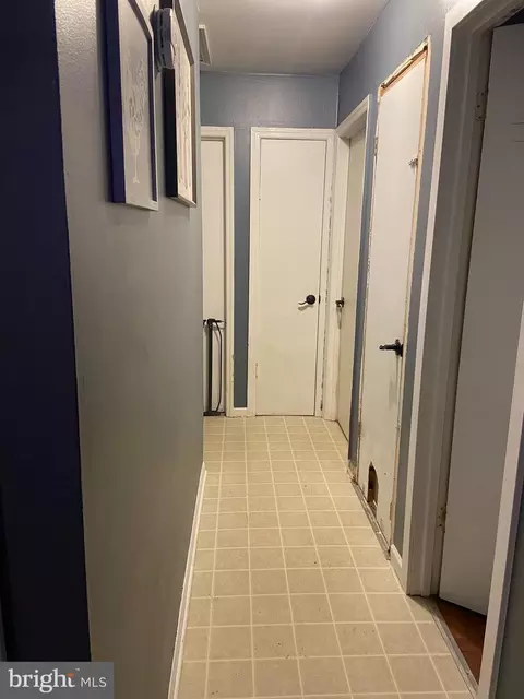 Entry Way - 32 Scott Dr, Shepherdstown, WV 25443 photo 2 of 5