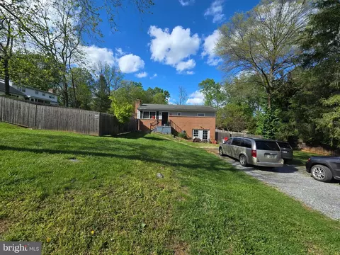 Exterior - 32 Scott Dr, Shepherdstown, WV 25443 photo 3 of 10