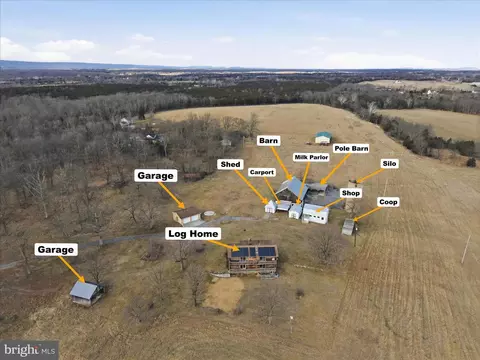 2048 Hinton Rd, Kearneysville, WV 25430