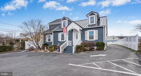 1315 W Washington St W, Harpers Ferry, WV 25425