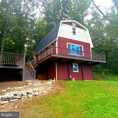 22 Presley Ln, Kearneysville, WV 25430