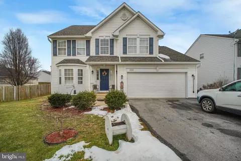 108 Estate Ln, Ranson, WV 25438