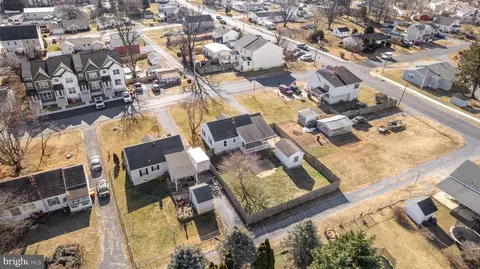 View/Area - 405 E 7th Ave, Ranson, WV 25438 photo 3 of 5