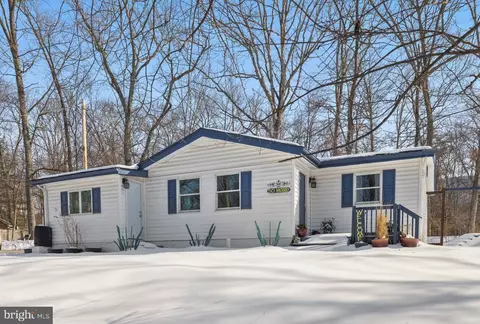 50 Mosby Dr, Harpers Ferry, WV 25425