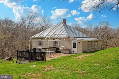 141 Millville Hill Rd, Millville, WV 25432