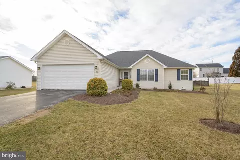 Exterior - 73 Mcgregor Dr, Ranson, WV 25438 photo 17 of 18