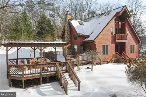 54 Sumac Ln, Harpers Ferry, WV 25425