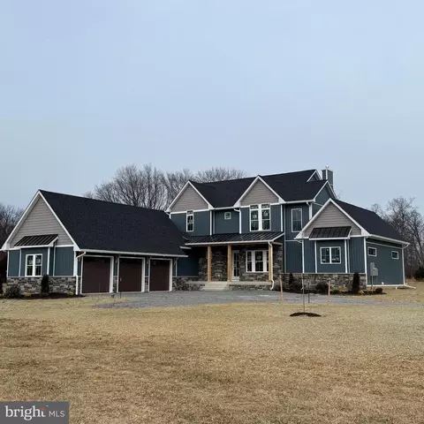 11 Maple Hill Ln, Harpers Ferry, WV 25425