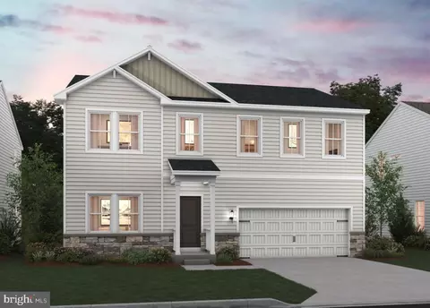 Gerry St, Ranson, WV 25438