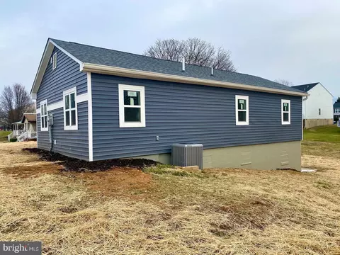 206 E 14th Ave, Ranson, WV 25438 photo 4