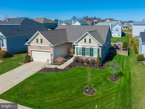 79 Tornworth Dr, Charles Town, WV 25414