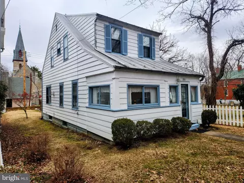 203 W New W, Shepherdstown, WV 25443