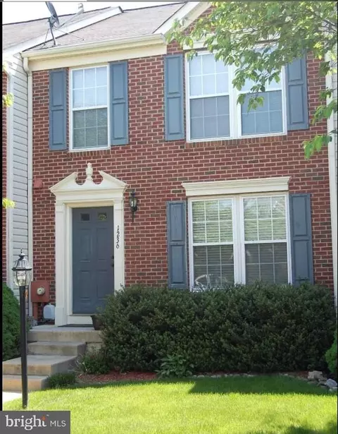 1236 Red Clover Ln, Ranson, WV 25438