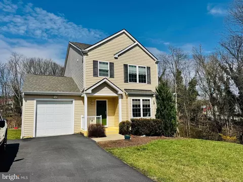 203 Columbia St, Harpers Ferry, WV 25425