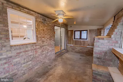 Entry Way - 602 N Reymann St, Ranson, WV 25438 photo 6 of 6
