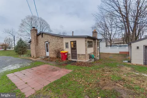 Exterior - 602 N Reymann St, Ranson, WV 25438 photo 3 of 5