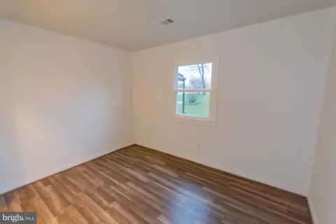 Bedroom - 602 N Reymann St, Ranson, WV 25438 photo 4 of 6