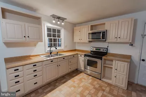 Other - 602 N Reymann St, Ranson, WV 25438 photo 4 of 21
