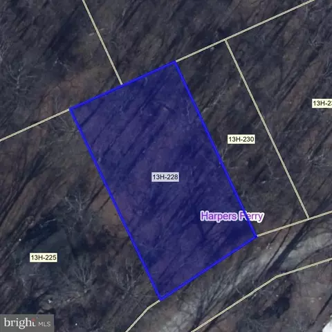 4 Mountain Top Trail, Harpers Ferry, WV 25425