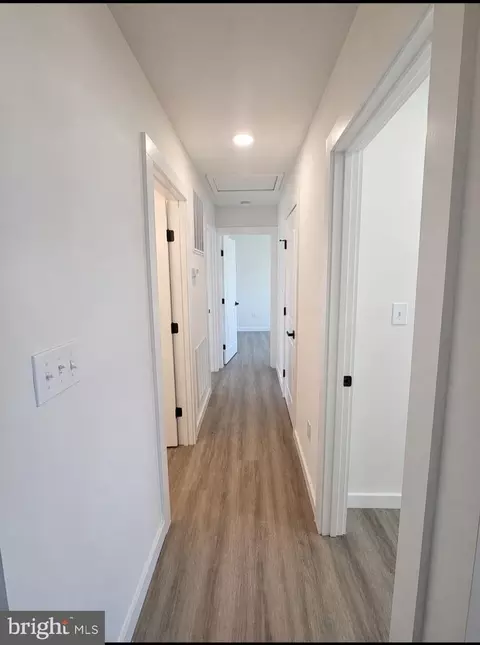 Entry Way - 300 E 11th Ave, Ranson, WV 25438 photo 3 of 4
