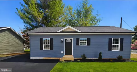 300 E 11th Ave, Ranson, WV 25438