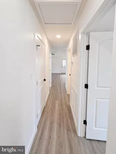Entry Way - 300 E 11th Ave, Ranson, WV 25438 photo 4 of 4