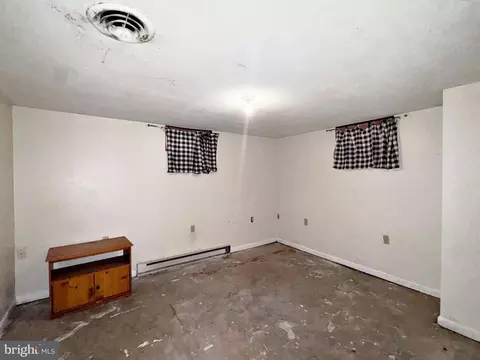 Bedroom - 133 Lemon Rd, Ranson, WV 25438 photo 10 of 10