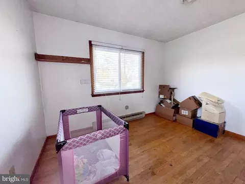 Bedroom - 133 Lemon Rd, Ranson, WV 25438 photo 2 of 10
