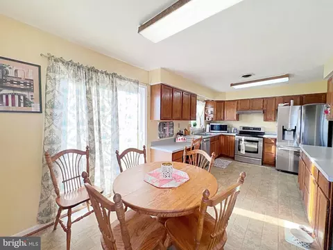 Kitchen - 133 Lemon Rd, Ranson, WV 25438 photo 3 of 3