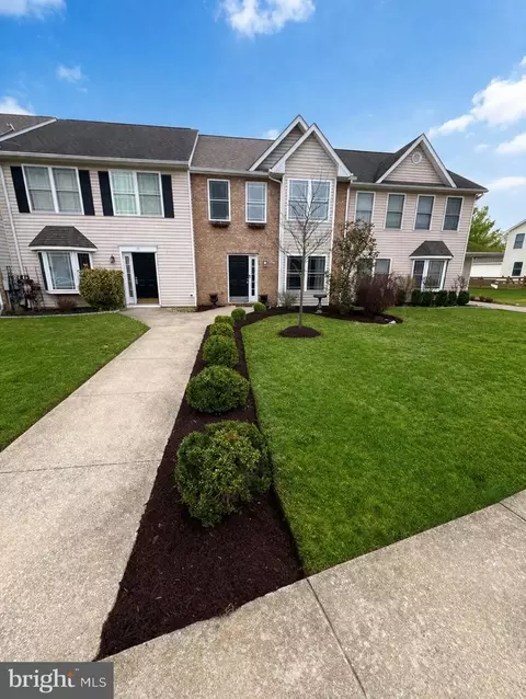 89 Baltusrol Dr, Charles Town, WV 25414