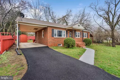 310 N Fairfax Blvd, Ranson, WV 25438