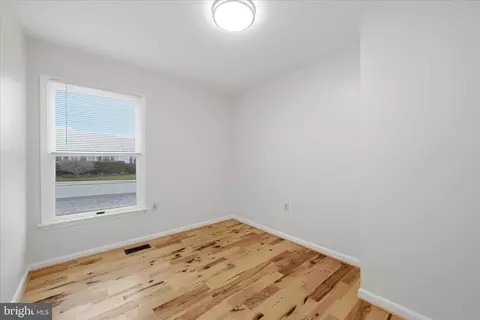 Bedroom - 502 E 6th Ave, Ranson, WV 25438 photo 3 of 6