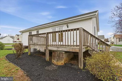 Exterior - 502 E 6th Ave, Ranson, WV 25438 photo 5 of 6