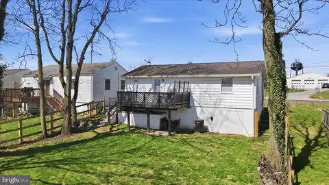 Exterior - 218 E 4th Ave, Ranson, WV 25438 photo 2 of 7