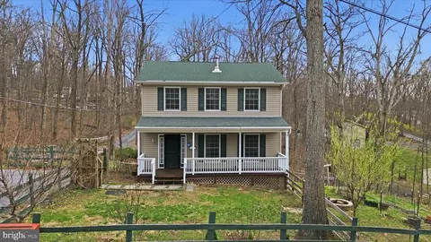 136 Wild Hare Rd, Harpers Ferry, WV 25425