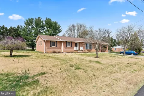 169 Belvedere Dr, Charles Town, WV 25414