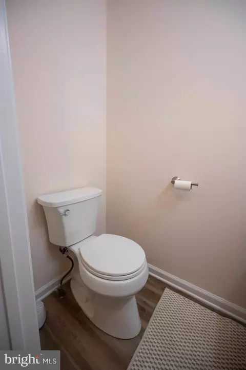 Bath - 43 Ryan Ct, Shepherdstown, WV 25443 photo 1 of 6
