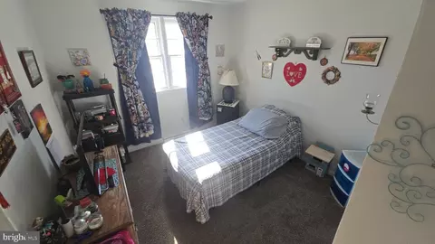 Bedroom - 1041 N Mildred St, Ranson, WV 25438 photo 3 of 3