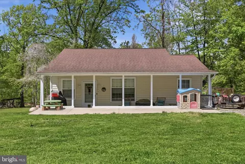 63 Great Oak Ln, Harpers Ferry, WV 25425