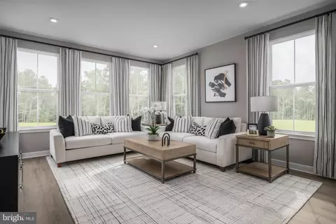 6118 Destrier St, Ranson, WV 25438